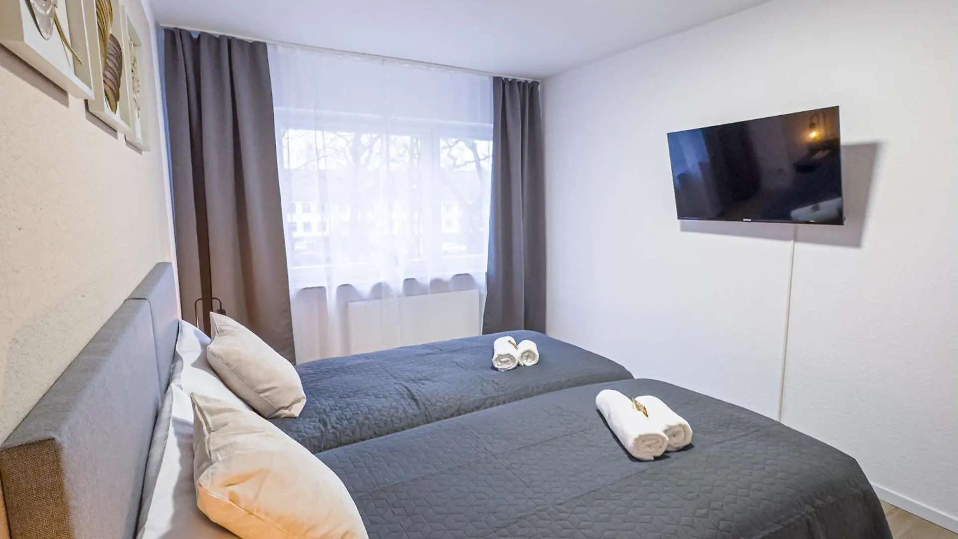 Apartment Immostay L# Ferienhaus- Balkon, Parking & Wifi Bremen