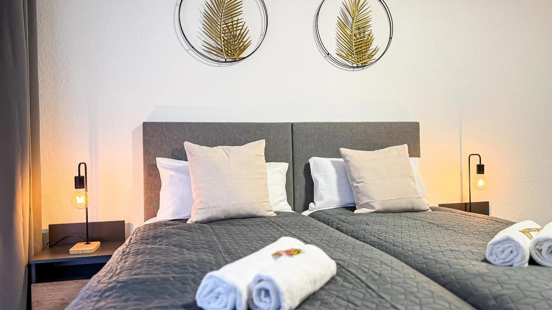 Apartment Immostay L# Ferienhaus- Balkon, Parking & Wifi Bremen